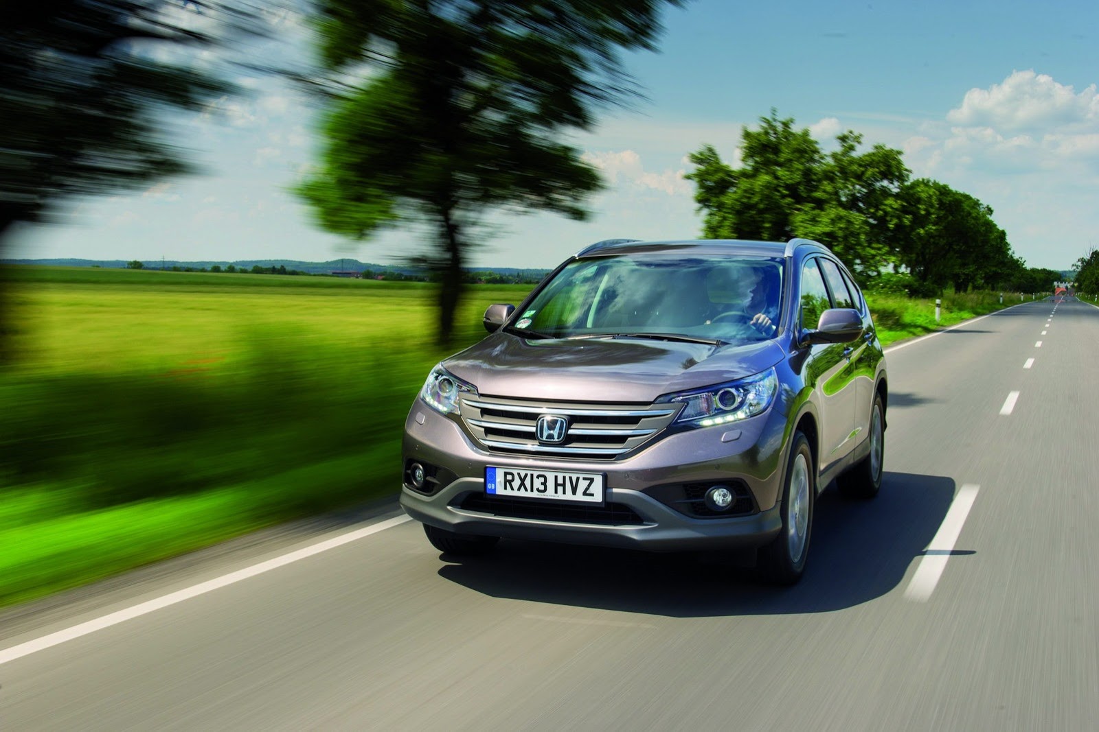 Honda CR-V Diesel chỉ tiêu tốn 4.5 lít/100km